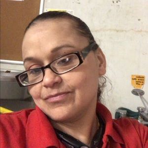 Meet your Posher, Maydaliz